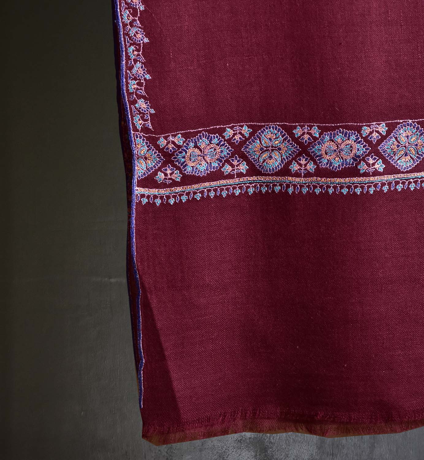 Burgundy Pashmina Shawl with Sozni Embroidery - Image 2