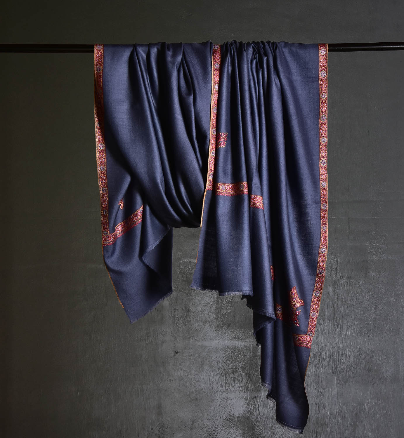 Pashmina Shawl with Corner Floral Motifs - Image 2